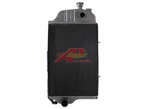 AR90945 - John Deere Radiator LATE serial number