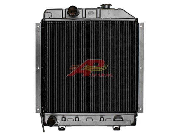 82825559 - Ford/New Holland Radiator