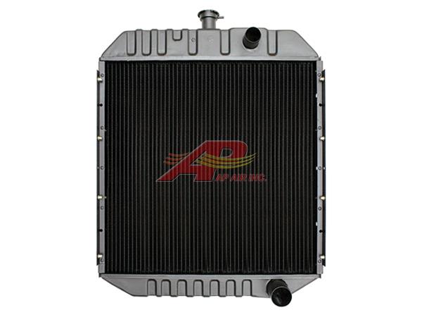 72500876 - White Tractor Radiator